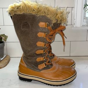 Sorel Joan of Arc Boots